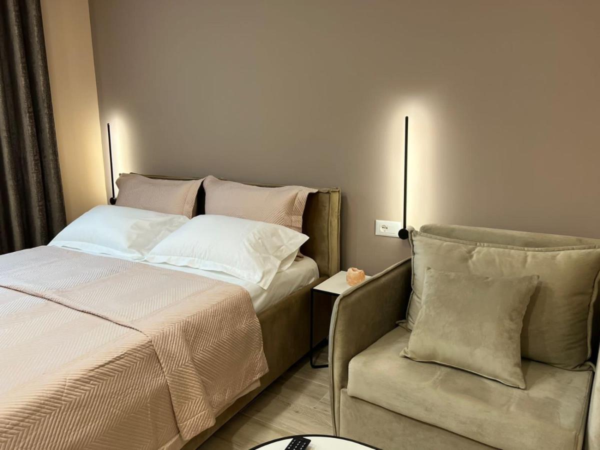 Smart Home , Lovely Apartment In Tirana Buitenkant foto
