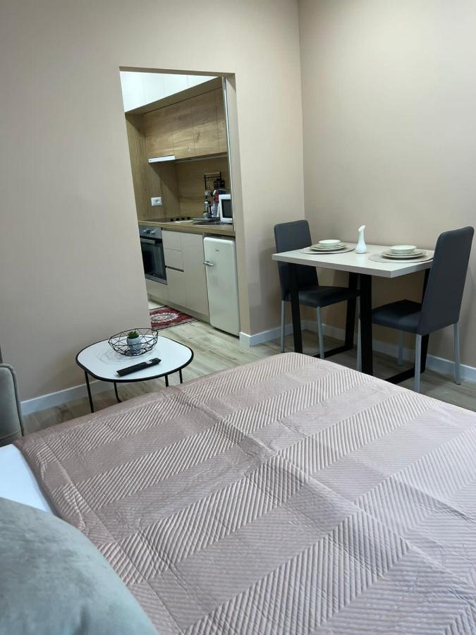 Smart Home , Lovely Apartment In Tirana Buitenkant foto