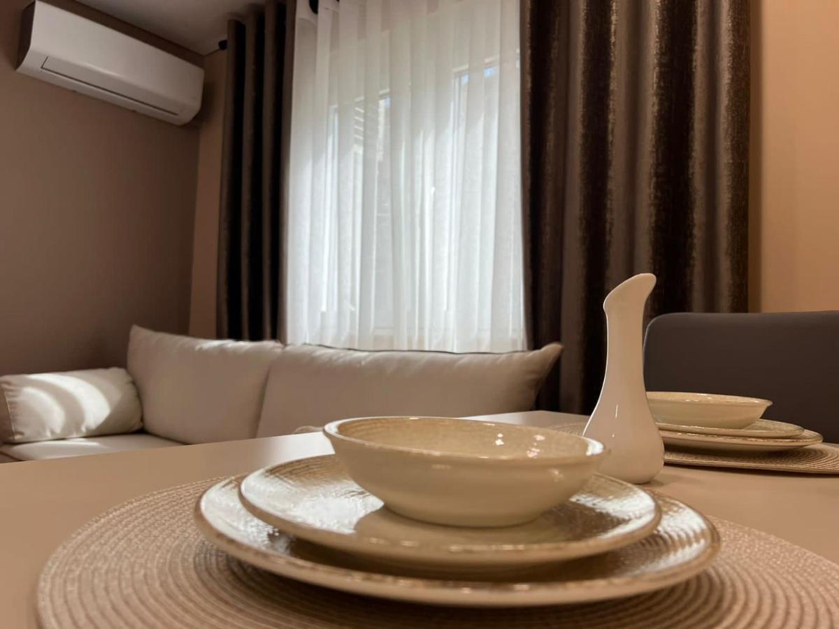 Smart Home , Lovely Apartment In Tirana Buitenkant foto