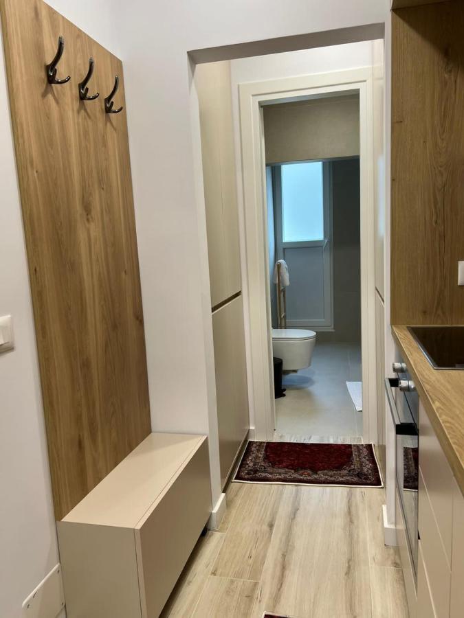 Smart Home , Lovely Apartment In Tirana Buitenkant foto