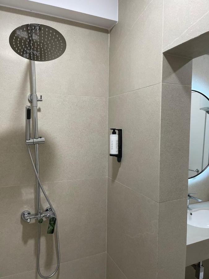 Smart Home , Lovely Apartment In Tirana Buitenkant foto